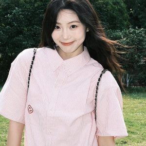 Retro Hong Kong Style Pink Striped Short Sleeve Shirt for Women - Casual Loose Fit Smiley Face Jacket Top for Summer