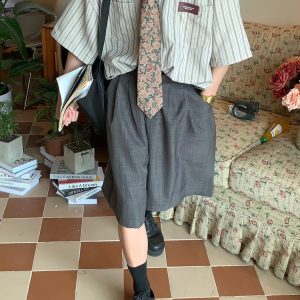 Retro Japanese-Style Vertical Striped Loose Short-Sleeve Shirt for Men and Women, Summer City Boy Aesthetic, Hong Kong Influence