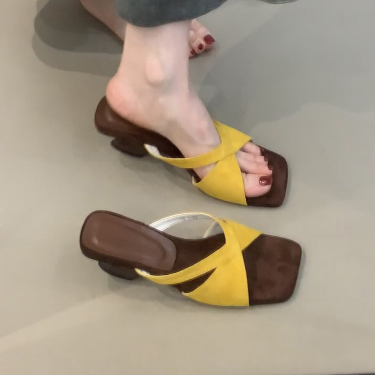 Retro Leopard Print Sheepskin High-Heeled One-Strap Sandals for Women - Summer Open-Toe Square Toe Wedge Footwear Retro Leopard Print Sheepskin High-Heeled One-Strap Sandals for Women - Summer Open-Toe Square Toe Wedge Footwear