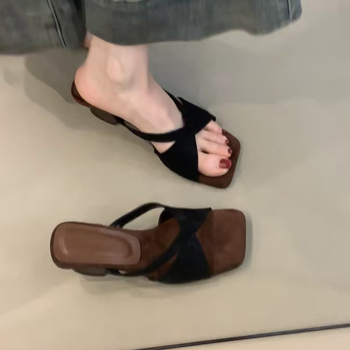 Retro Leopard Print Sheepskin High-Heeled One-Strap Sandals for Women - Summer Open-Toe Square Toe Wedge Footwear Retro Leopard Print Sheepskin High-Heeled One-Strap Sandals for Women - Summer Open-Toe Square Toe Wedge Footwear