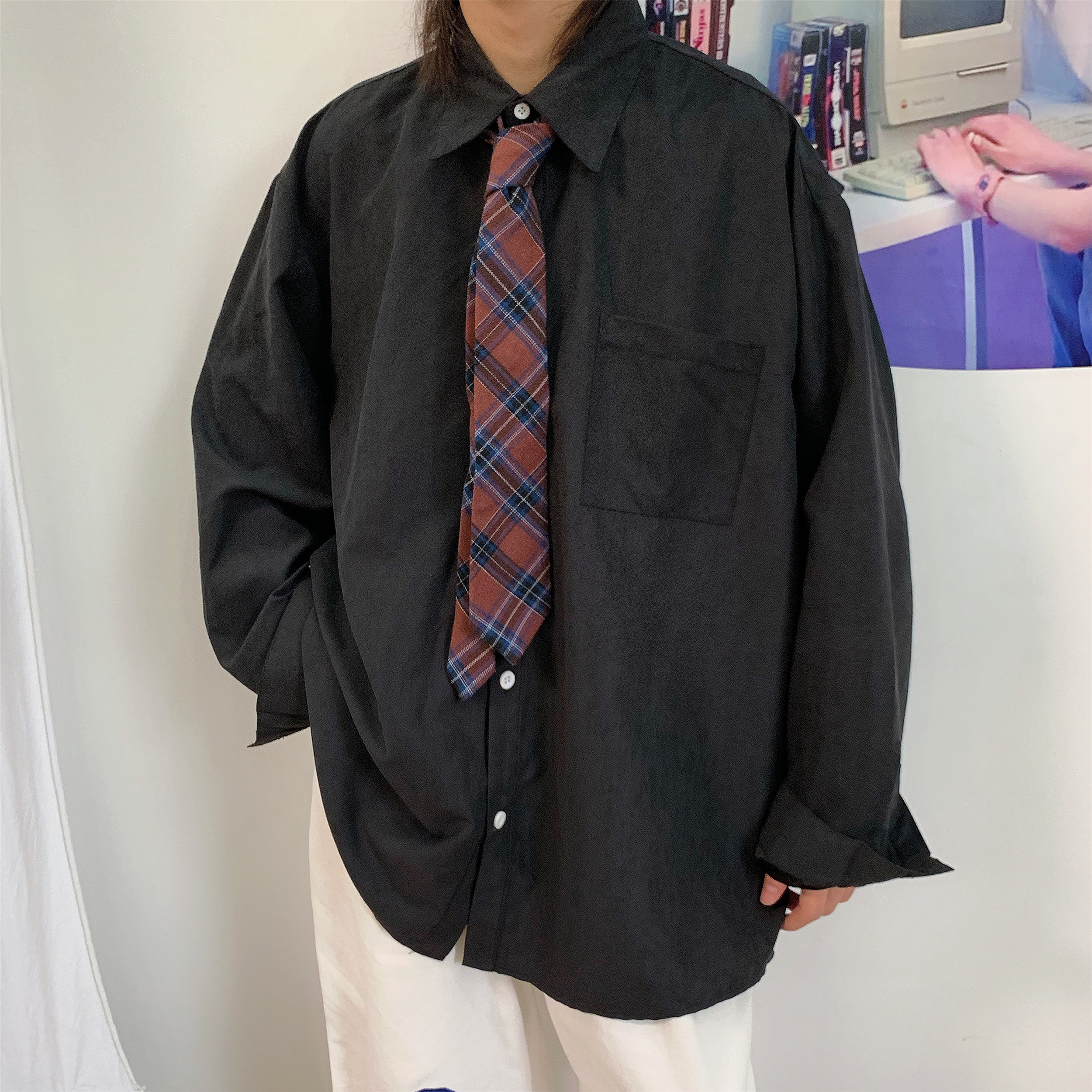 Retro Long Sleeve Shirt for Couples - Oversized Hong Kong Style Casual Top for Spring & Autumn, Korean Fashion Inspired Retro Long Sleeve Shirt for Couples - Oversized Hong Kong Style Casual Top for Spring & Autumn, Korean Fashion Inspired