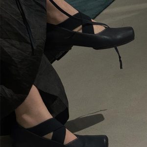Retro Low-Heeled Ballet Shoes for Women, Cross Strap, Pig Nose, Square Toe, Shallow Mouth, Vintage Flat Shoes