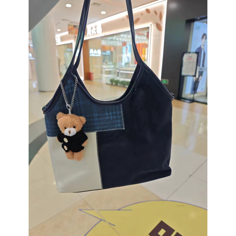 Retro Patchwork Color-Blocking Shoulder Bag - High-End Matte Texture Crossbody Bag for Autumn/Winter 2025, Large Capacity