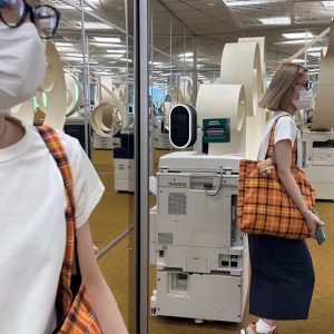 Retro Plaid Orange Tote Bag - Large Capacity Checkered Canvas Commuter Shoulder Bag for Stylish Shopping