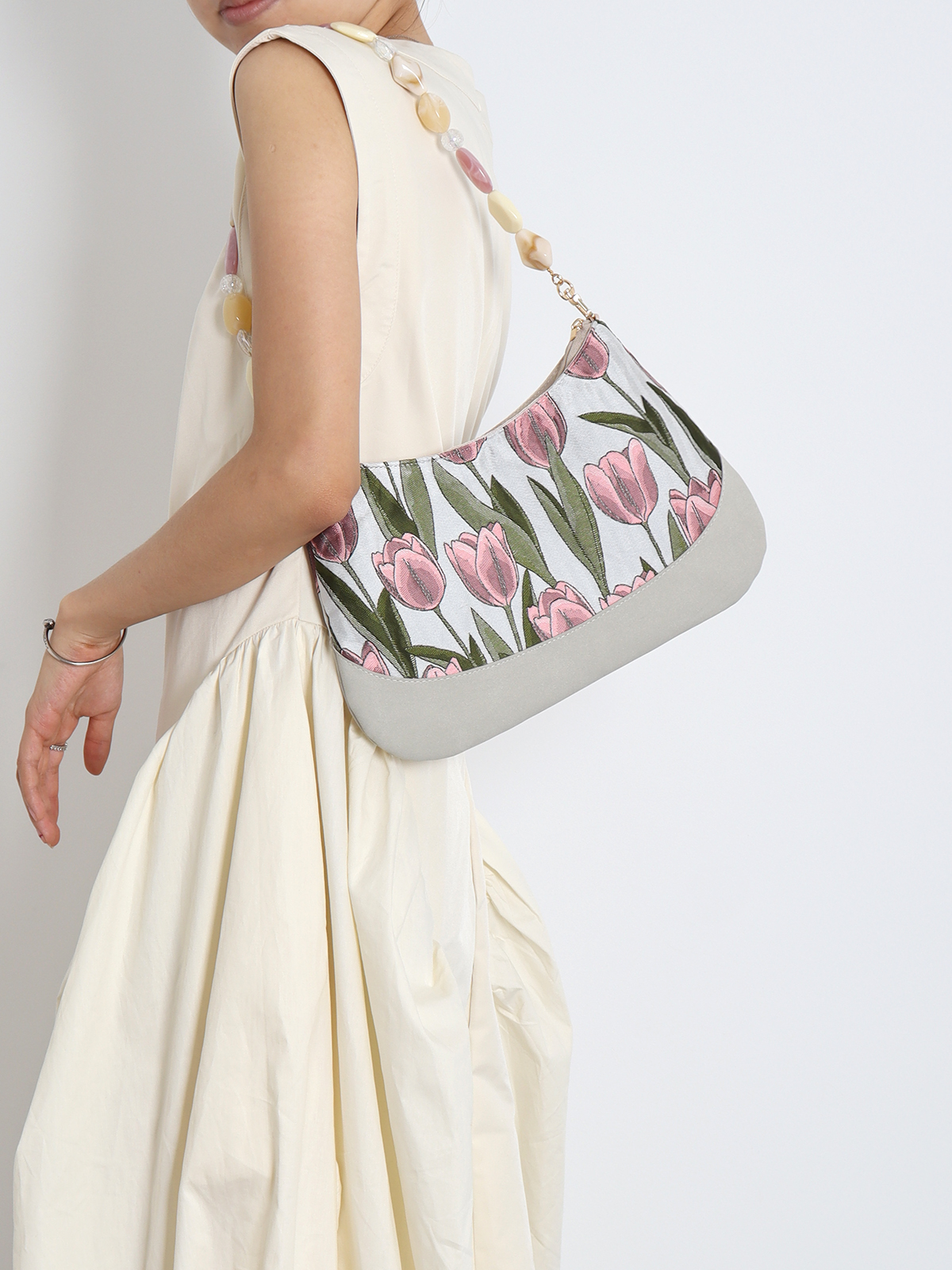 Retro Tulip Flower Underarm Bag for Women, Textured Jacquard Crossbody, Versatile Vacation Style, Niche Design Retro Tulip Flower Underarm Bag for Women, Textured Jacquard Crossbody, Versatile Vacation Style, Niche Design