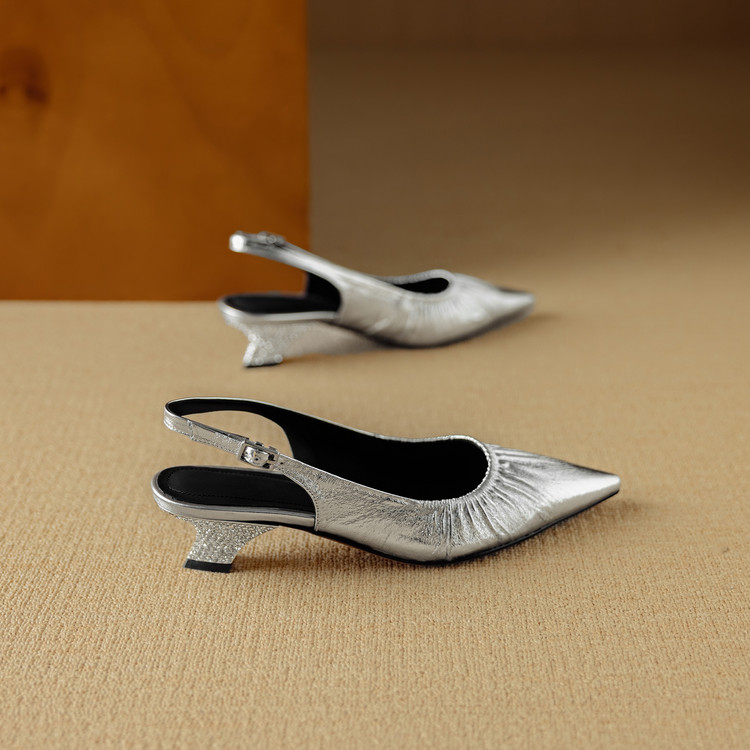 Rhinestone Chunky Heel 5CM Pointed Toe Pleated High-Heeled Sandals in Genuine Leather - Elegant Closed-Toe Design