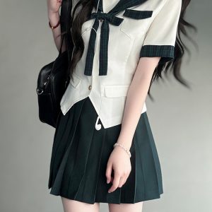 Sailor Suit JK Uniform Academy Style Pudding Bear Summer Set with Spliced Checkered Design and Waist-Defined Fit