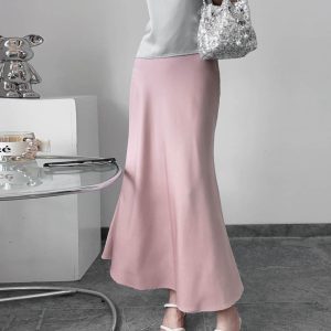 Satin Half Skirt with Diagonal Cut, Flared Design, High Waist, Silky Elastic Waist, Versatile Glossy Mid-Length Acetate Skirt