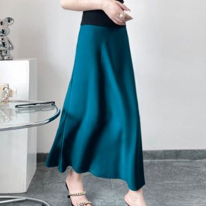 Satin Half Skirt with Diagonal Cut, Flared Design, High Waist, Silky Elastic Waist, Versatile Glossy Mid-Length Acetate Skirt