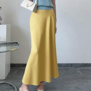Satin Half Skirt with Diagonal Cut, Flared Design, High Waist, Silky Elastic Waist, Versatile Glossy Mid-Length Acetate Skirt