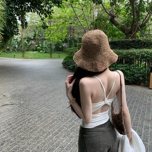 Seductive Camisole for Women with Chest Pads - Versatile Basic Top for Hot Girl Style, Perfect for Y2K and Everyday Wear