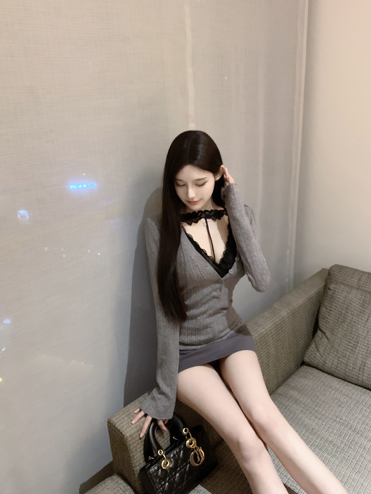 Sexy Halter Lace Layered Top for Women - Pure Desire Camisole with Chest Pads, Versatile Outerwear Innerwear, Y2K Style Sexy Halter Lace Layered Top for Women - Pure Desire Camisole with Chest Pads, Versatile Outerwear Innerwear, Y2K Style