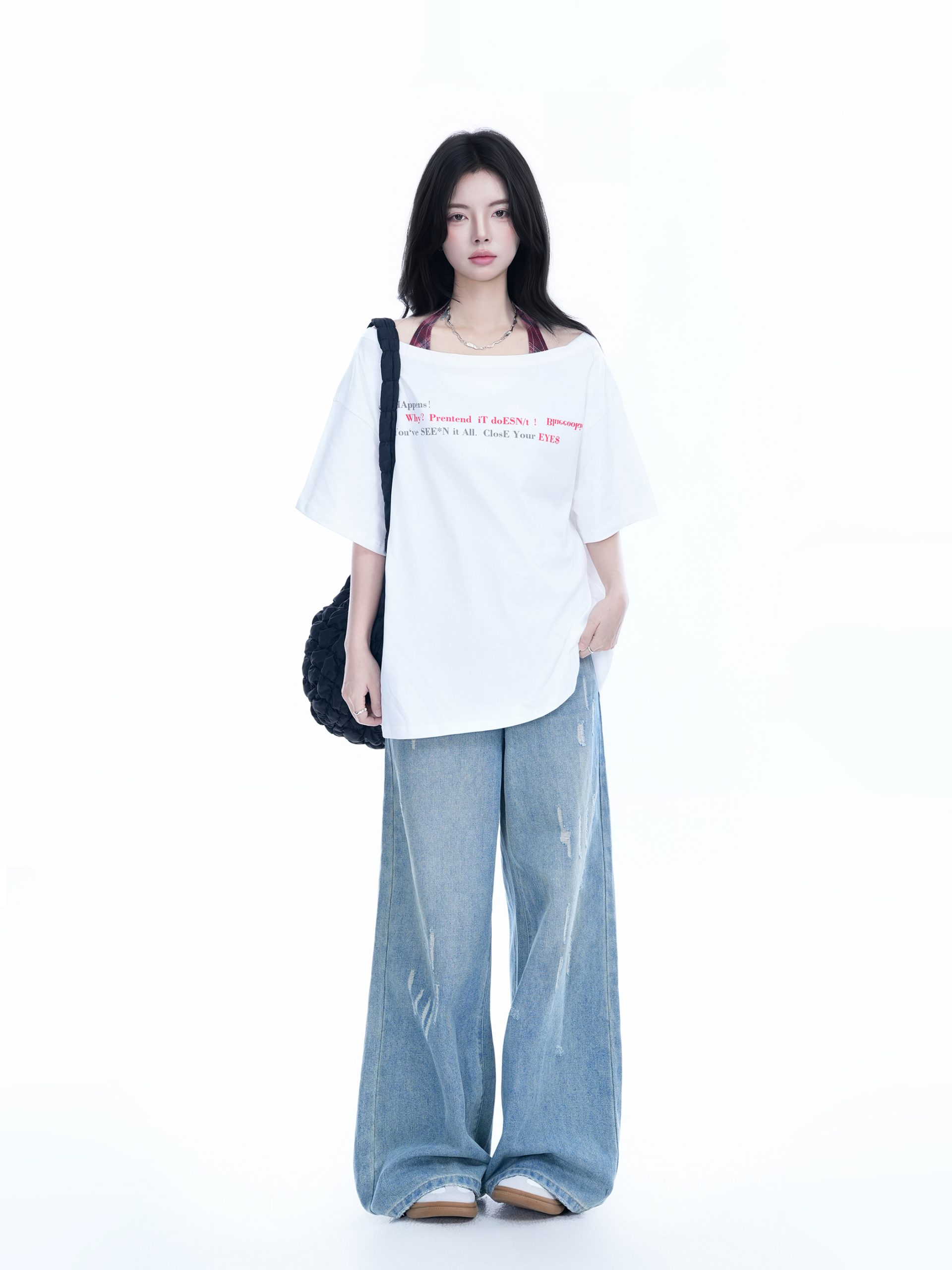 Sexy Halter Top and White Off-Shoulder Short Sleeve T-Shirt Two-Piece Set for Women - Trendy Loose Half-Sleeve Style Sexy Halter Top and White Off-Shoulder Short Sleeve T-Shirt Two-Piece Set for Women - Trendy Loose Half-Sleeve Style