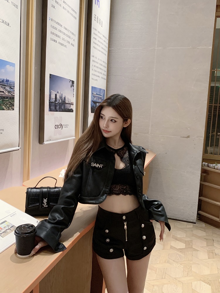 Sexy Lace Layered Top with Built-In Chest Pad - Women's Outerwear for Y2K and Korean Style Fashion Sexy Lace Layered Top with Built-In Chest Pad - Women's Outerwear for Y2K and Korean Style Fashion