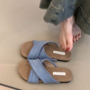 Sheepskin Flat Cross-Strap Sandals for Women - Casual Beach Footwear Perfect for Summer Outfits and Skirts