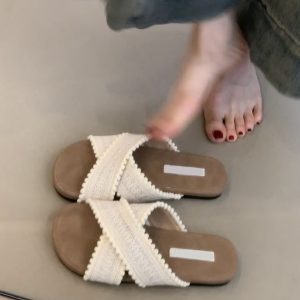 Sheepskin Flat Cross-Strap Sandals for Women - Casual Beach Footwear Perfect for Summer Outfits and Skirts