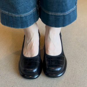 Sheepskin French Round-Toe High-Heeled Mary Jane Shoes for Women - Elegant Chunky Heel Slip-On Commuter Style