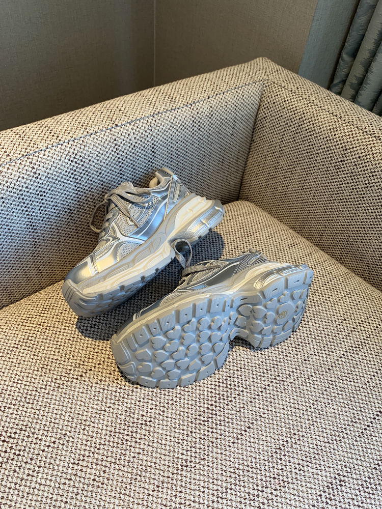 Silver Dad Shoes for Women - 2025 Spring Thick-Soled Height-Increasing Mesh Casual Sneakers, Trendy Y2K Athleisure Footwear Silver Dad Shoes for Women - 2025 Spring Thick-Soled Height-Increasing Mesh Casual Sneakers, Trendy Y2K Athleisure Footwear