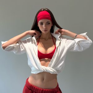 Skin-Baring Slimming Narrow Bra with Chest Pads in 4 Colors - Sexy Y2K Style, Perfect for Layering and Everyday Wear