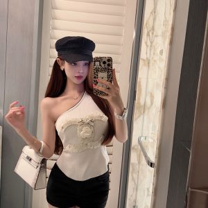 Slanted Shoulder Design Fragrant Wind Vest - Trendy Small Fit for Summer, Casual Chic Style