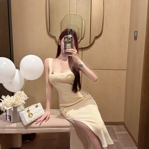 Sleeveless Mid-Length Knitted Dress - Slim Fit, Flattering & Sexy Design for Effortless Style