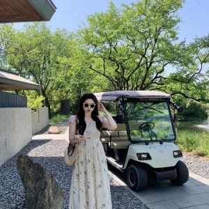 Slightly Chubby Green Floral Plus-Size Dress with Square Neck and Off-Shoulder Design, Small Flying Sleeves, Summer Tea Style