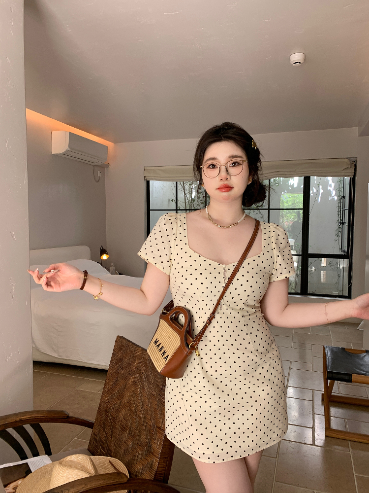 Slightly Chubby Heartbeat Polka Dot Lace Waist-Defined Short Sleeve Plus Size Dress with Short Skirt - Y2K Style Slightly Chubby Heartbeat Polka Dot Lace Waist-Defined Short Sleeve Plus Size Dress with Short Skirt - Y2K Style
