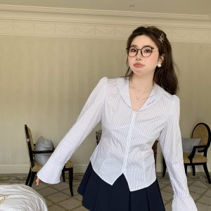 Slightly Chubby Minimalist White Long Sleeve Shirt with Waist Stripes - Trendy Casual Top for Everyday Wear