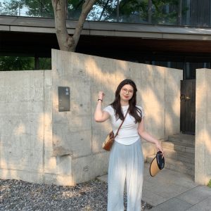 Slightly Chubby Plus Size Slim Fit T-Shirt - Three-Dimensional Cut, Super Stretchy Cool Top for Body Confidence