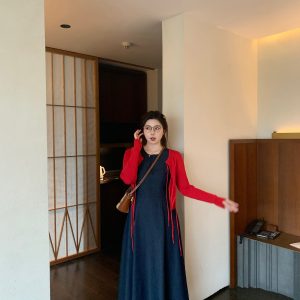 Slightly Chubby Retro Red Knitted Cardigan - Versatile Spring Sweater for Cool Air Conditioning, Perfect for Y2K Style Outfits