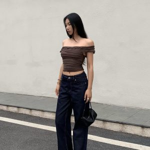 Slightly Curved Low-Rise Tencel Jeans - Fade Resistant, Straight Leg Design for Y2K and 90s Style Enthusiasts