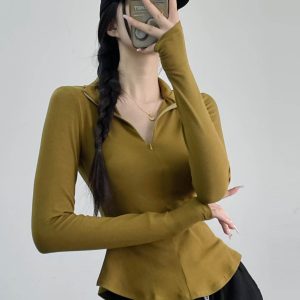 Slim-Fit Bee Waist T-Shirt with Collar and Zipper, Stretchy Solid Color Polo for Casual Versatility, Flattering Belly-Hiding Design