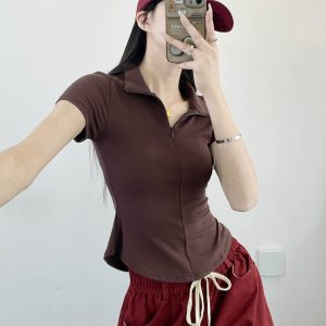 Slim-Fit Bee Waist T-Shirt with Collar and Zipper, Stretchy Solid Color Polo for Casual Versatility, Flattering Belly-Hiding Design