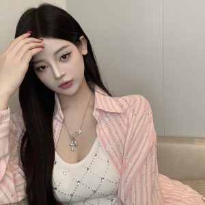 Slim Fit Diamond Back Vest Camisole with Built-In Chest Pad - Pure Desire Design, Stylish 90s Inspired Top