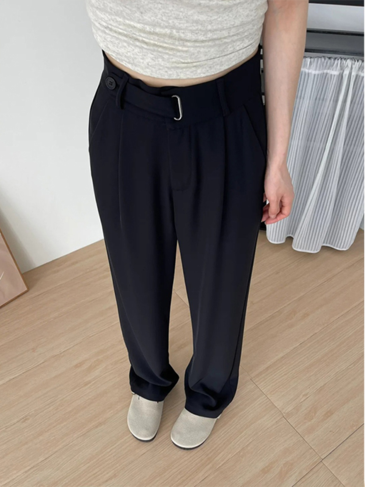 Slim-Fit Drape Trousers for Women - Summer Casual Pants for Pear-Shaped Figures, Plus Size, Straight-Leg Style Slim-Fit Drape Trousers for Women - Summer Casual Pants for Pear-Shaped Figures, Plus Size, Straight-Leg Style