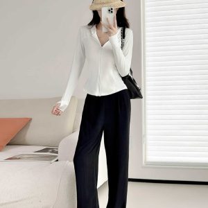 Slim-Fit Hooded Sun Protection Zip-Up Jacket with Bee Design, Tummy-Covering, Stretchy Long Sleeve for Spring-Summer Casual Wear