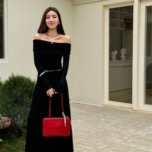 Slim-Fit One-Shoulder Skin-Baring Top and Pleated Long Skirt Set - Light Fabric Spring Korean Style Outfit