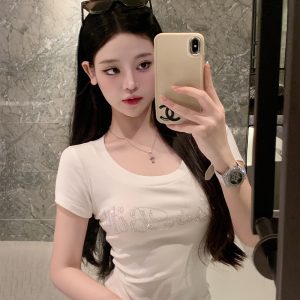 Slim Fit Round Neck T-Shirt - Luna Lunna 419 - Chic Practical Top for Everyday Wear, Perfect for 90s and Y2K Style Lovers