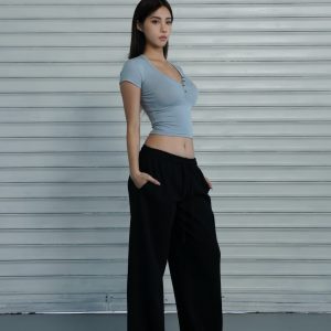 Slim Fit Short Sleeve Buttoned T-Shirt - Versatile Basic Top for Everyday Wear, Perfect for Casual and Smart-Casual Styles