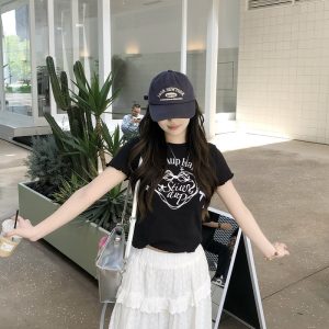 Slim Fit Short Sleeve T-Shirt with Letter Print and Bow Detail - Limited Time Discount Fashion Top for Stylish Outfits