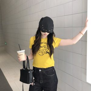 Slim Fit Short Sleeve T-Shirt with Letter Print and Bow Detail - Limited Time Discount Fashion Top for Stylish Outfits