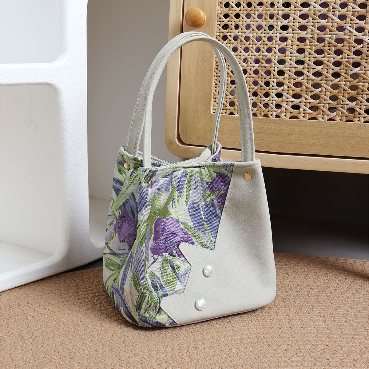 Small Square Hand-Held Vegetable Basket Bag - Cute Color-Blocking Cat Design - Handmade Textured Crossbody Bag for Spring/Summer Fashion Small Square Hand-Held Vegetable Basket Bag - Cute Color-Blocking Cat Design - Handmade Textured Crossbody Bag for Spring/Summer Fashion