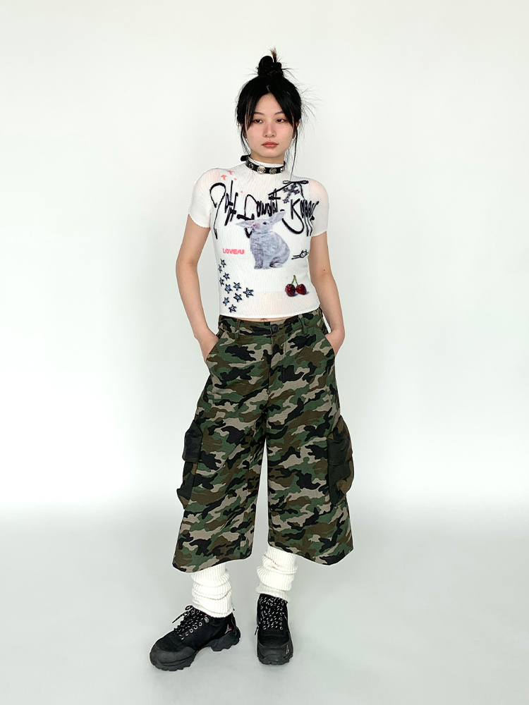 Soft Candy Rabbit Printed Short Sleeve T-Shirt - Elastic Pleated Design, Cute 90s Style Top for a Trendy Look Soft Candy Rabbit Printed Short Sleeve T-Shirt - Elastic Pleated Design, Cute 90s Style Top for a Trendy Look