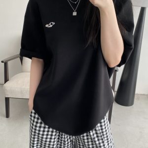Soft Double-Sided Tencel Round Neck Short Sleeve T-Shirt with Dog Embroidery, Color-Blocking Design, Cute Loose Fit for Effortless Style