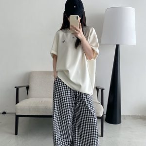 Soft Double-Sided Tencel Round Neck Short Sleeve T-Shirt with Dog Embroidery, Color-Blocking Design, Cute Loose Fit for Effortless Style