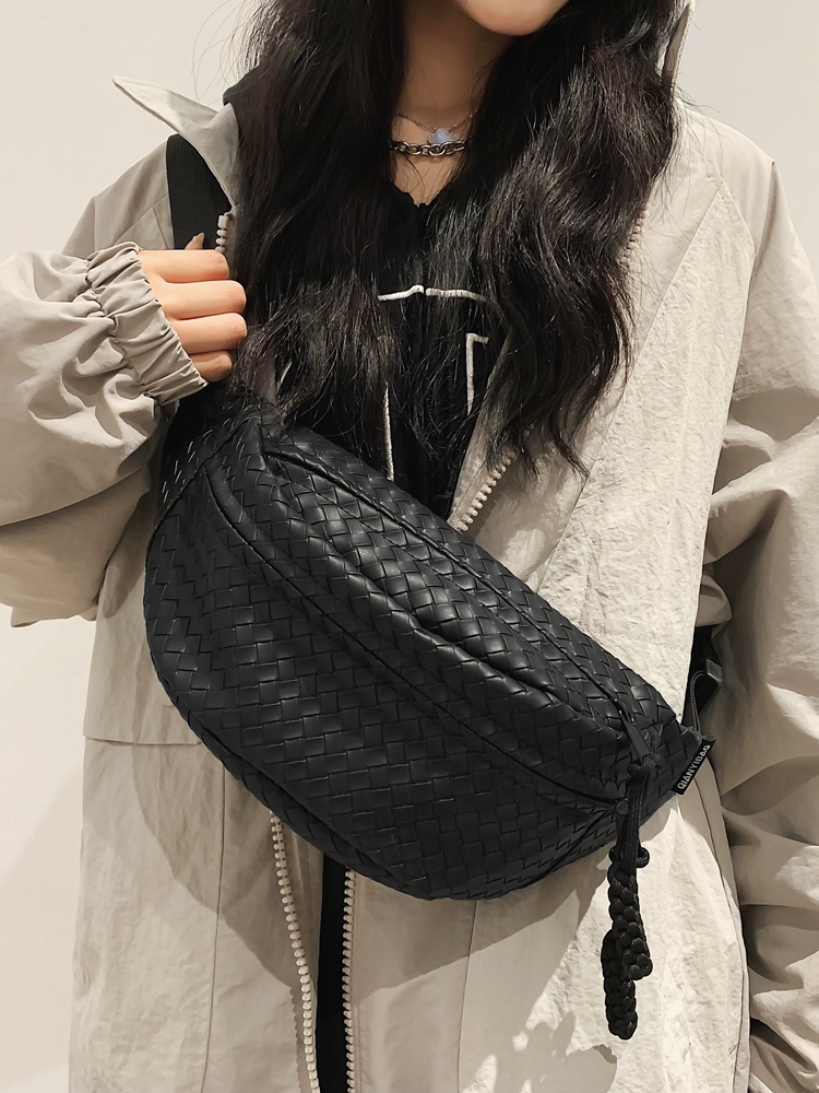 Soft Leather Crossbody Chest Bag - Versatile Casual Sports Waist Bag for Men - 2025 Spring Cycling Essentials Soft Leather Crossbody Chest Bag - Versatile Casual Sports Waist Bag for Men - 2025 Spring Cycling Essentials