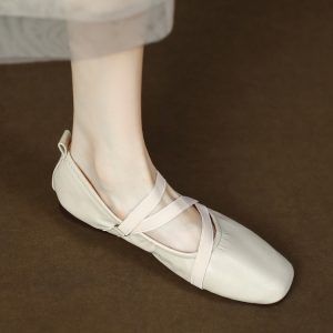 Soft Leather Flat Mary Jane Shoes for Women - Cross Strap Design, Italian Style, Perfect for Casual or Elegant Looks