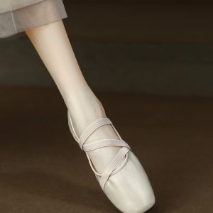 Soft Leather Flat Mary Jane Shoes for Women - Cross Strap Design, Italian Style, Perfect for Casual or Elegant Looks