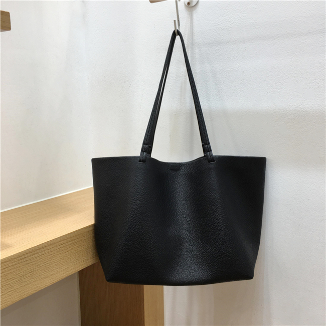 Soft Leather Single-Shoulder Tote Bag for Women - Versatile Minimalist Mother-Child Bag in Solid Color, Collapsible Design Soft Leather Single-Shoulder Tote Bag for Women - Versatile Minimalist Mother-Child Bag in Solid Color, Collapsible Design