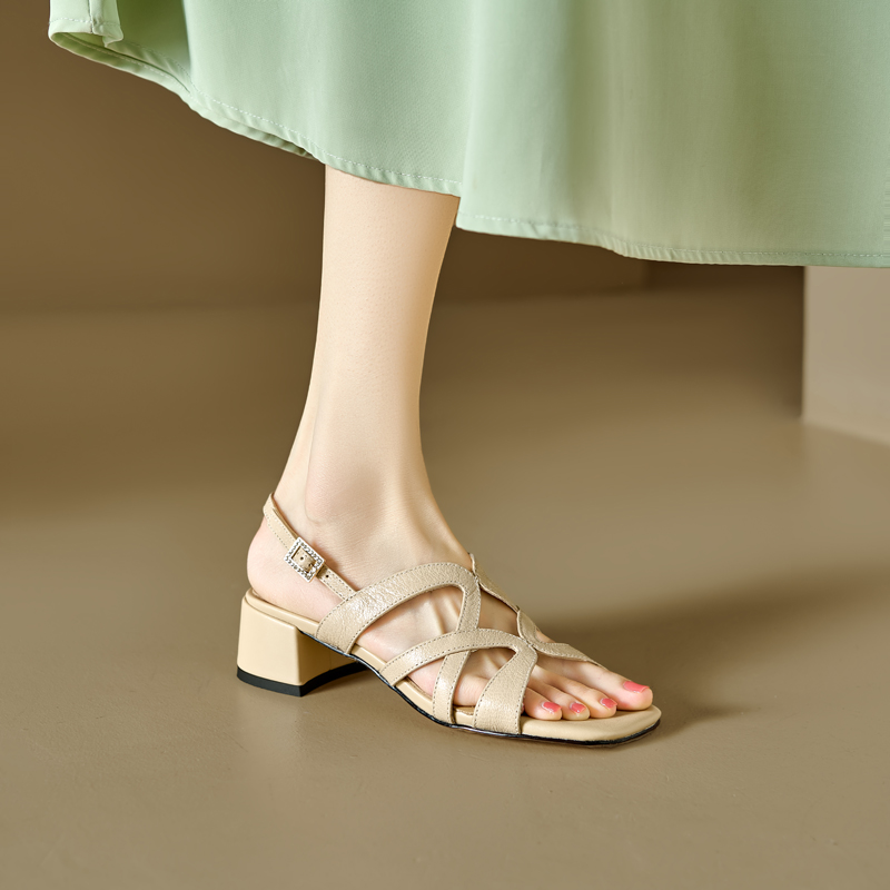 Soft-Soled Italian-Style Sheepskin Sandals for Summer 2024 - Non-Fatiguing Comfort, 4.5 cm Heel, Perfect for Casual Outings